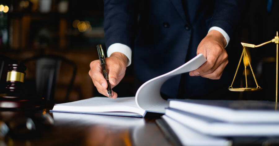 How J&J Baby Powder Attorneys Weigh Evidence Before Filing Claims